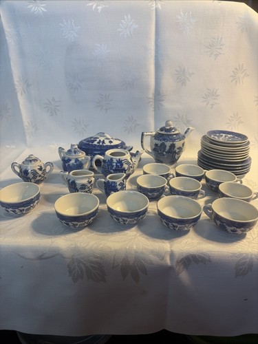 Blue willow bonanza - willow,
