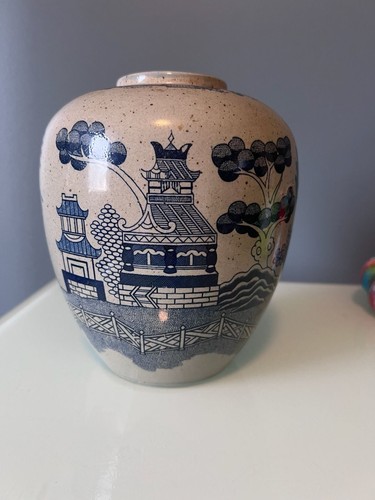 Blue and white willow pattern - blue,