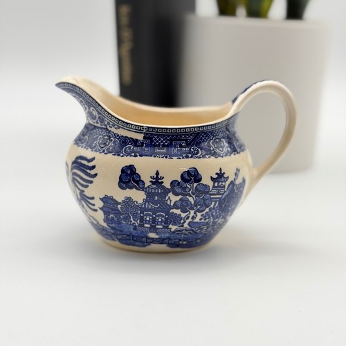 Vintage blue willow pattern - blue,